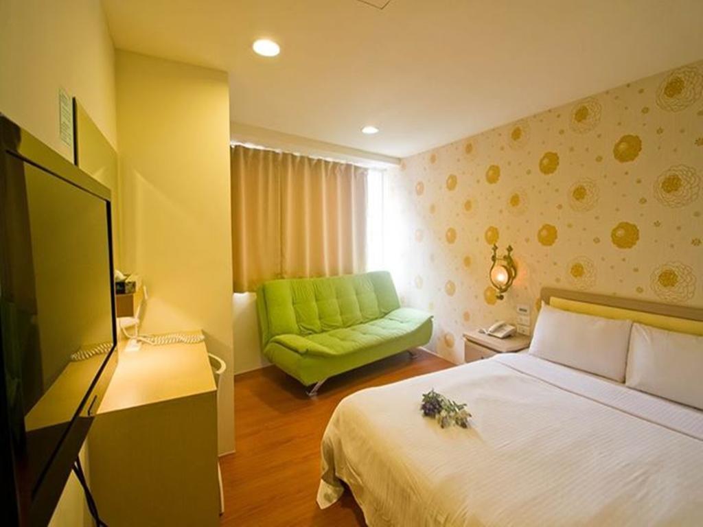 Green Park Commercial Hotel Tainan Room photo