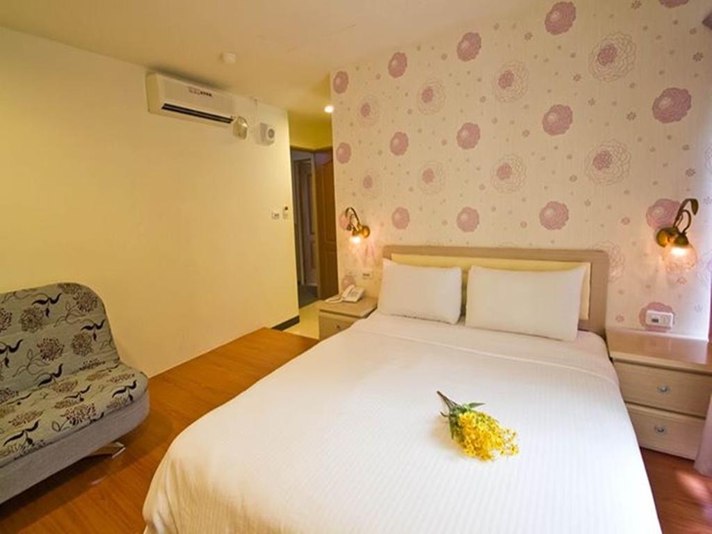 Green Park Commercial Hotel Tainan Room photo