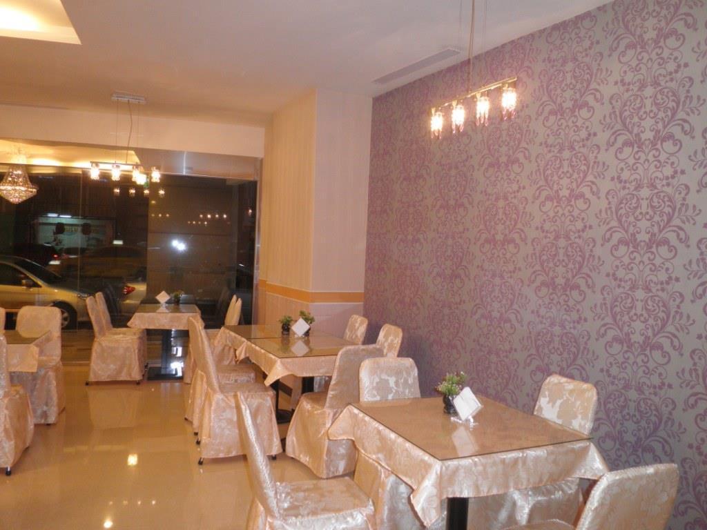 Green Park Commercial Hotel Tainan Exterior photo