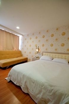 Green Park Commercial Hotel Tainan Exterior photo
